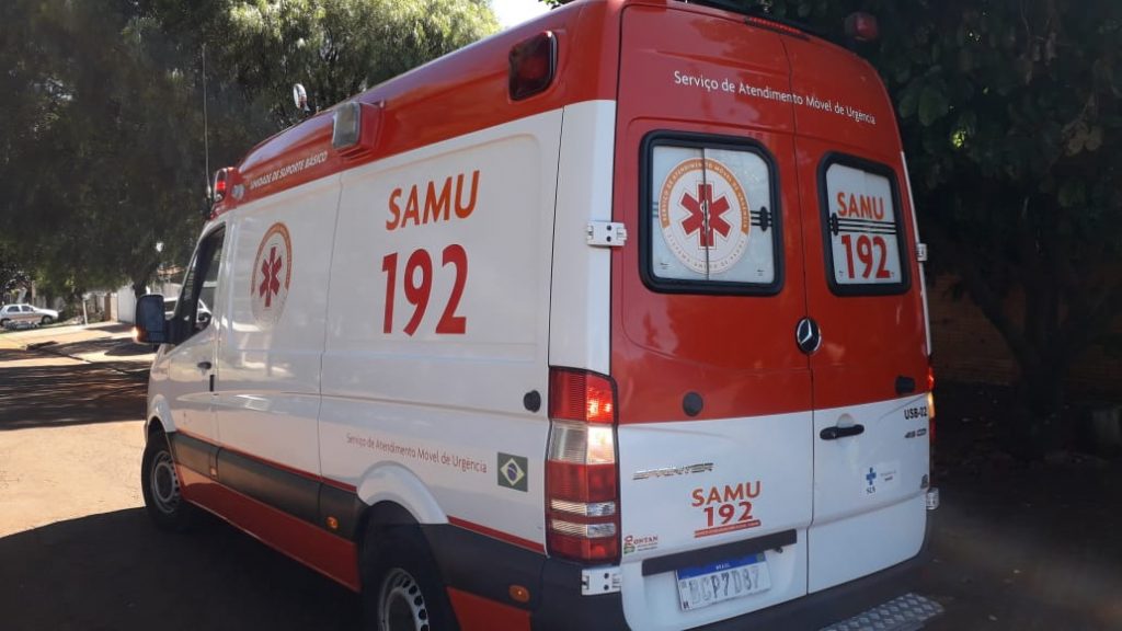 Homem de 32 anos que estava inconsciente é atendido pelo Samu Homem de 32 anos que estava inconsciente é atendido pelo Samu