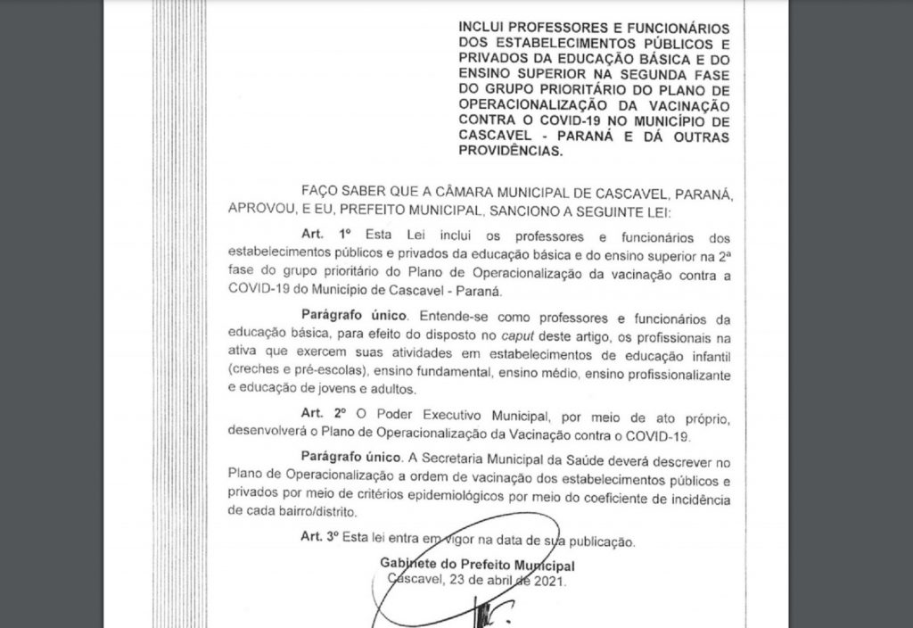 Vacina contra a Covid-19: Projeto de lei que inclui professores no grupo prioritário é protocolado na Câmara Vacina contra a Covid-19: Projeto de lei que inclui professores no grupo prioritário é protocolado na Câmara