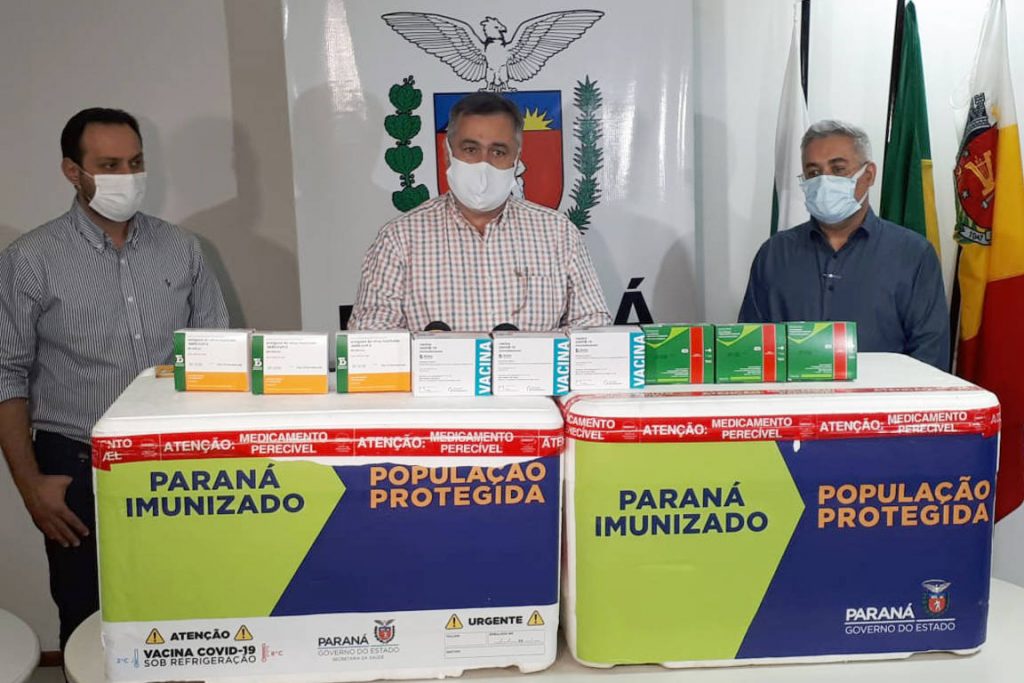Força-Tarefa acelera novamente envio de vacinas a municípios do Paraná Força-Tarefa acelera novamente envio de vacinas a municípios do Paraná
