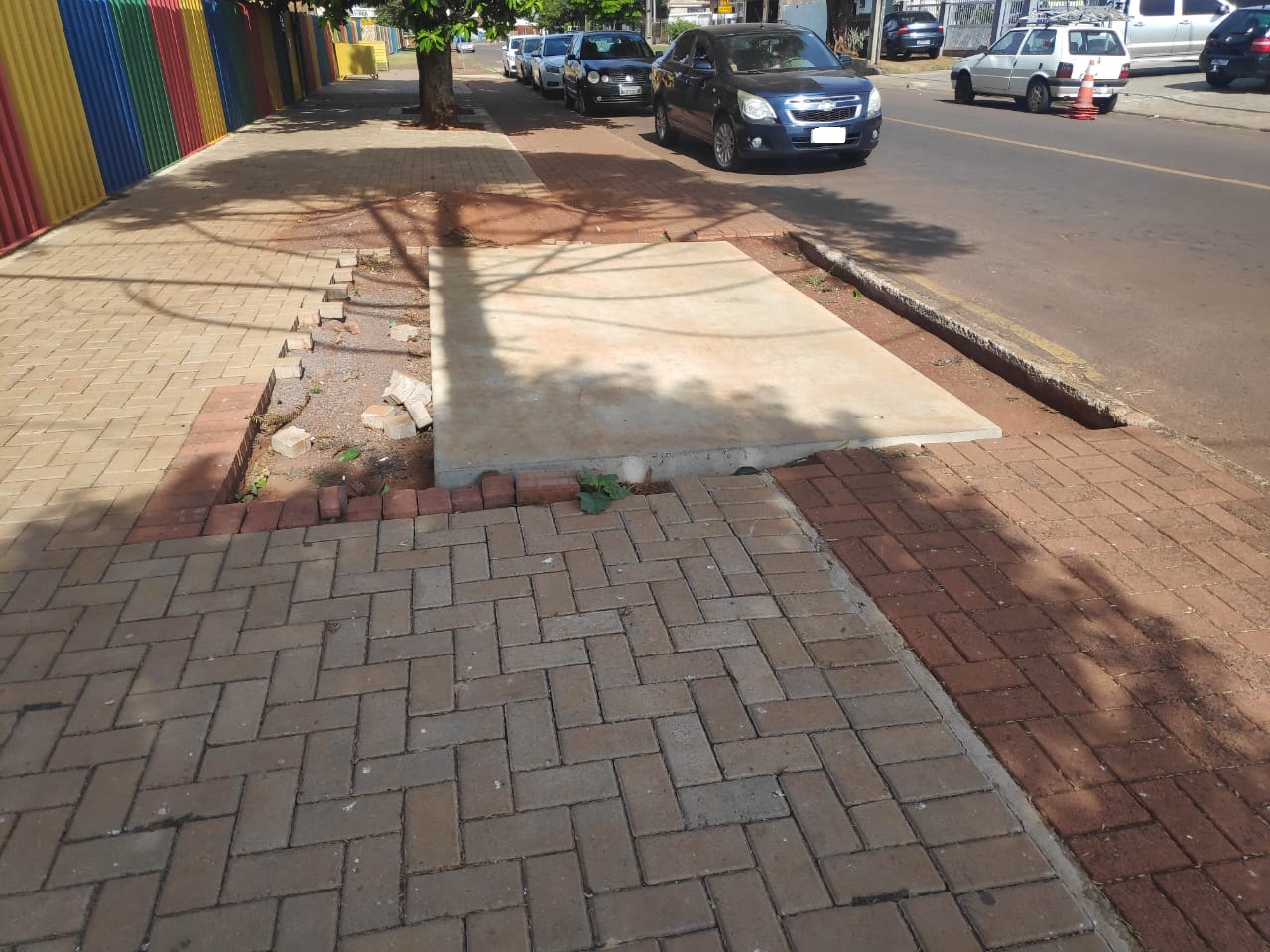 Falta de sinalização e inconclusão de reforma dos pontos de ônibus no Bairro XIV de Novembro causa indignação à moradores Imagem referente a Falta de sinalização e inconclusão de reforma dos pontos de ônibus no Bairro XIV de Novembro causa indignação à moradores