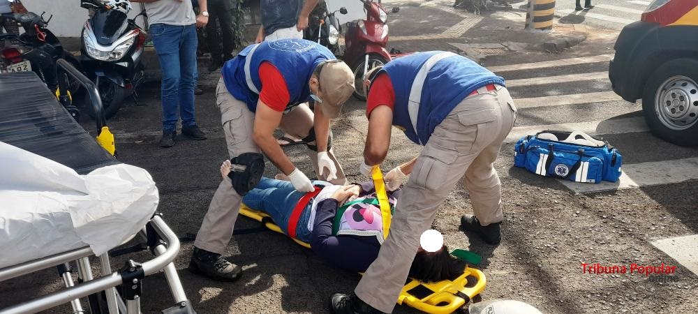 Honda Biz colide com Voyage em cruzamento e acaba por gerar uma vítima