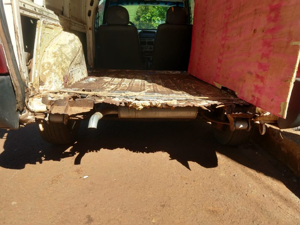 Homem pede ajuda de ‘R$ 2’ para arrumar carro que utiliza como ferramenta de trabalho