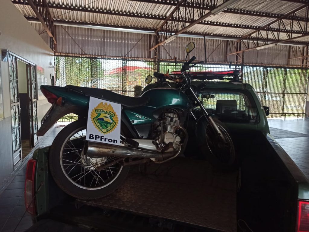 BPFron recupera moto furtada em Guaíra durante a Operação Hórus