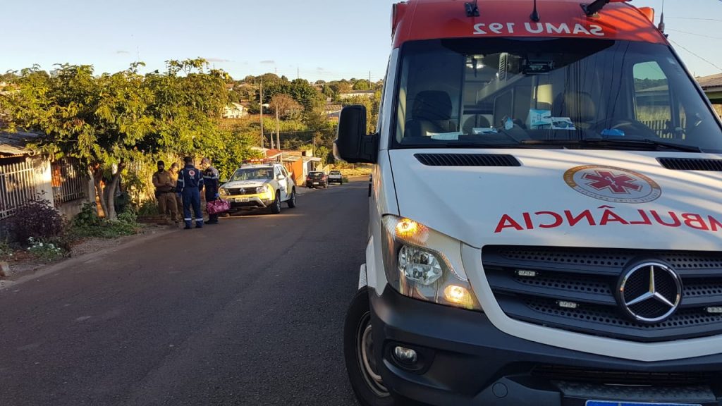 Homem em surto mobiliza equipes da Polícia Militar e do Samu ao Bairro Brasília