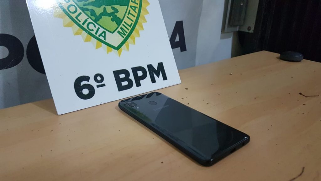 Jovem de 18 anos é detido pela Polícia Militar no Interlagos por receptação de celular furtado