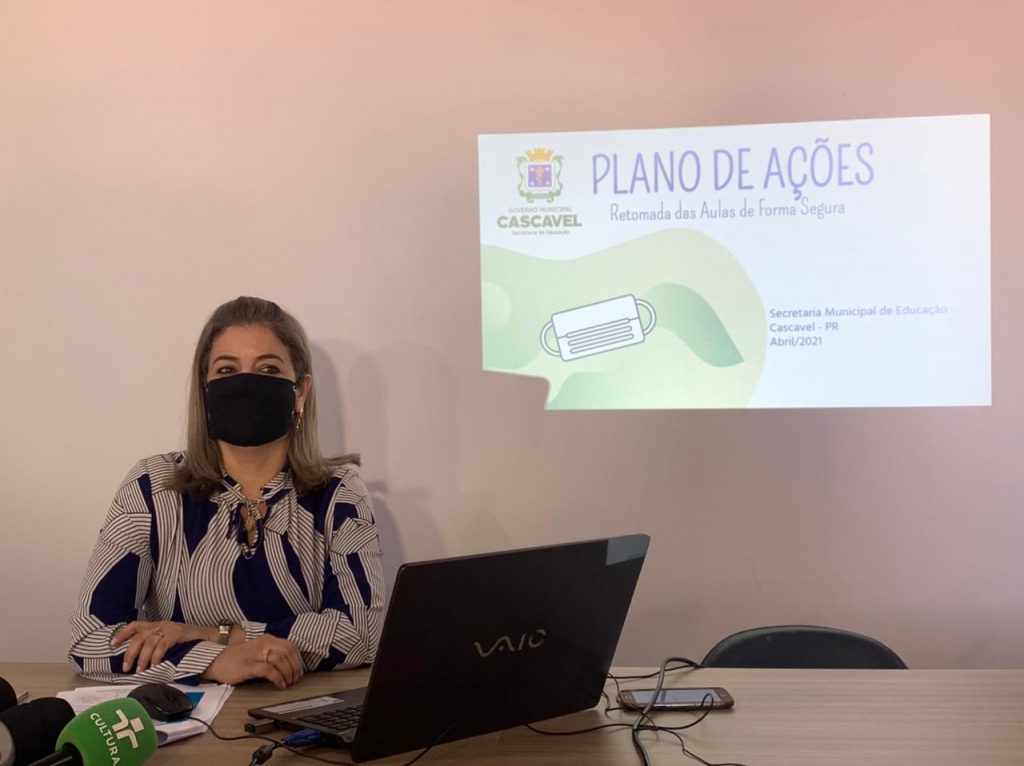 Secretária de Educação detalha como será retomada das aulas presenciais em Cascavel Secretária de Educação detalha como será retomada das aulas presenciais em Cascavel