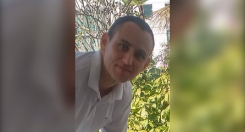 Douglas Delalibera Gonzalez está desaparecido e pode estar em Cascavel; Pai pede ajuda para encontrá-lo Douglas Delalibera Gonzalez está desaparecido e pode estar em Cascavel; Pai pede ajuda para encontrá-lo