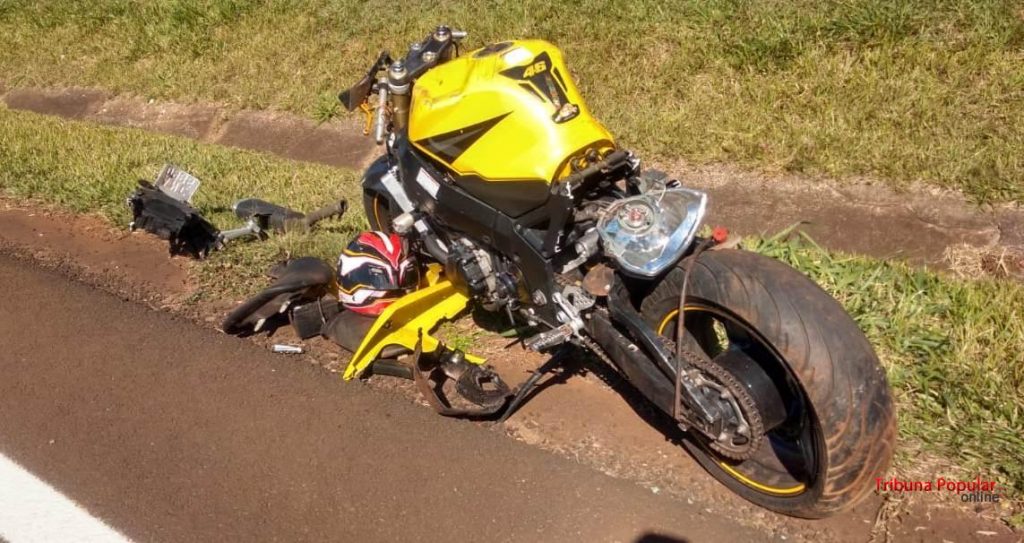Motociclista pega moto emprestada e dá perda total após sofrer queda na BR-277