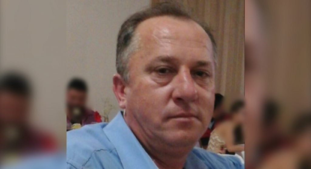 Familiares comunicam o falecimento de Ailton de Andrade, morador do Bairro Paulo Godoy Familiares comunicam o falecimento de Ailton de Andrade, morador do Bairro Paulo Godoy