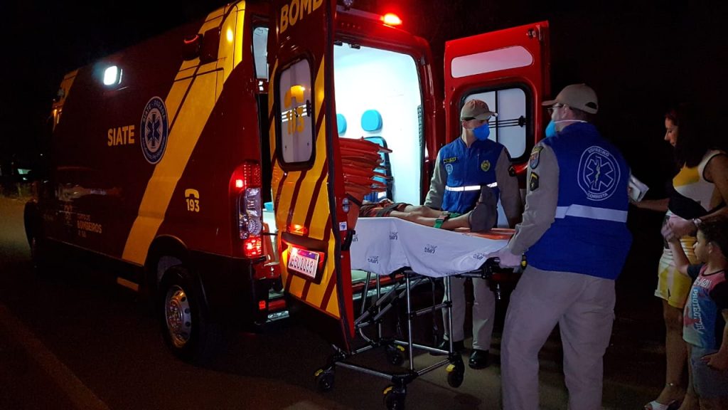 Menino de 11 anos cai de bicicleta e é socorrido pelo Siate no Bairro Cascavel Velho