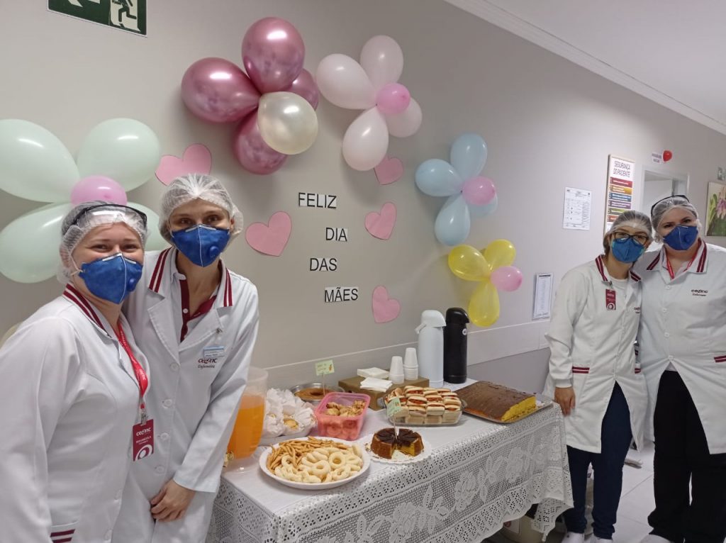 Dia das Mães é lembrado com carinho nas unidades do CEONC Hospital do Câncer
