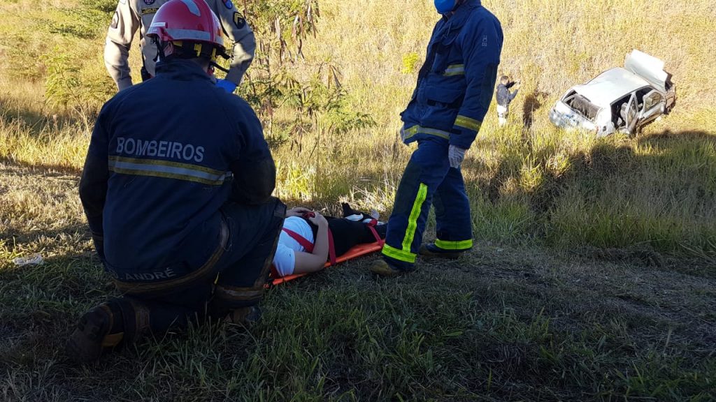 PM segue com buscas por autores de tentativa de roubo que terminou em capotamento na BR-369, em Cascavel