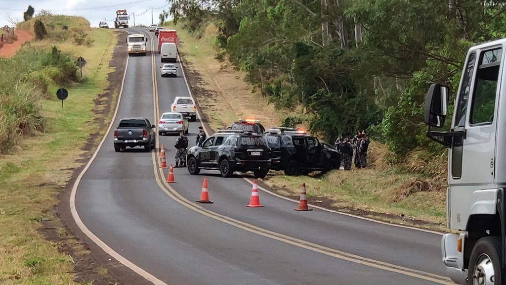 Trio de criminosos morrem em confronto com policiais militares na PR-170, em Rolândia