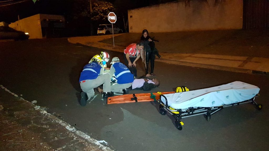 Homem fere o tornozelo ao cair em ‘boca de lobo’ no Bairro Morumbi; Siate foi acionado