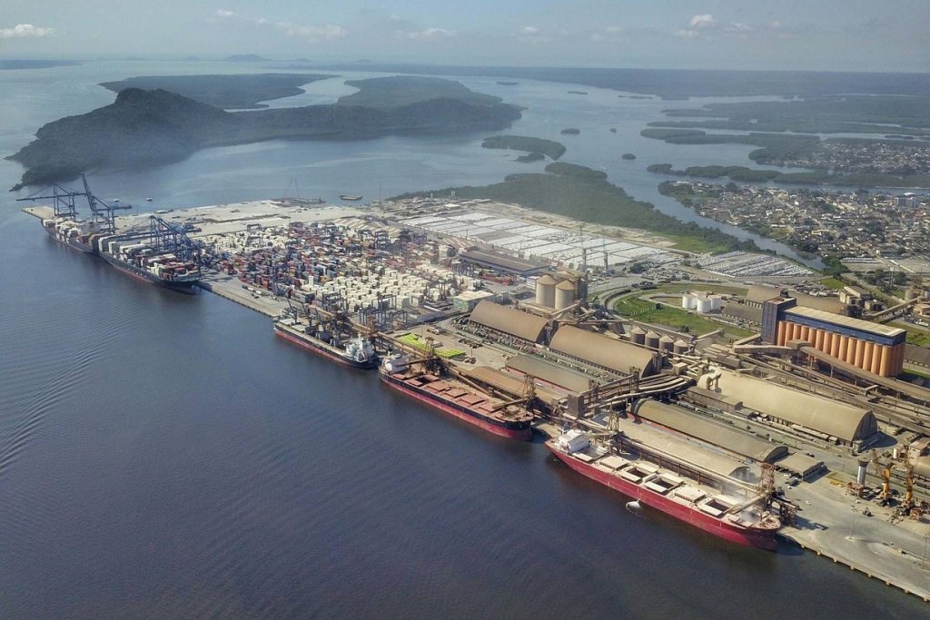 Setor produtivo conhece planos futuros da Portos do Paraná