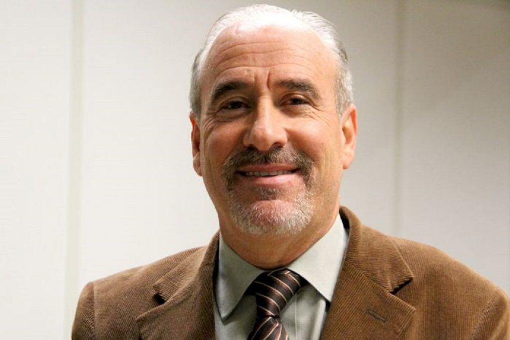 Antonio César Cioffi de Moura é eleito ao cargo de ouvidor-geral do Ministério Público do Estado do Paraná Antonio César Cioffi de Moura é eleito ao cargo de ouvidor-geral do Ministério Público do Estado do Paraná