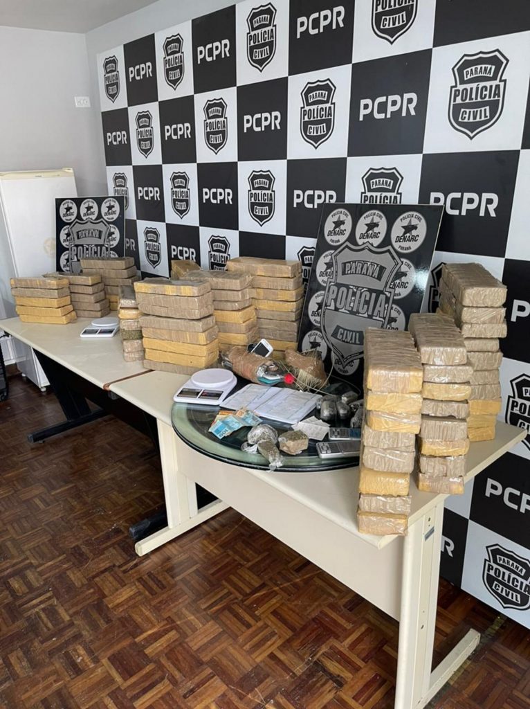 PCPR prende três integrantes de organização criminosa e apreende 100 quilos de maconha na grande Curitiba