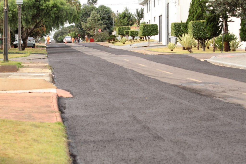 Secretaria de Obras inicia micro revestimento asfáltico na Rua General Osório