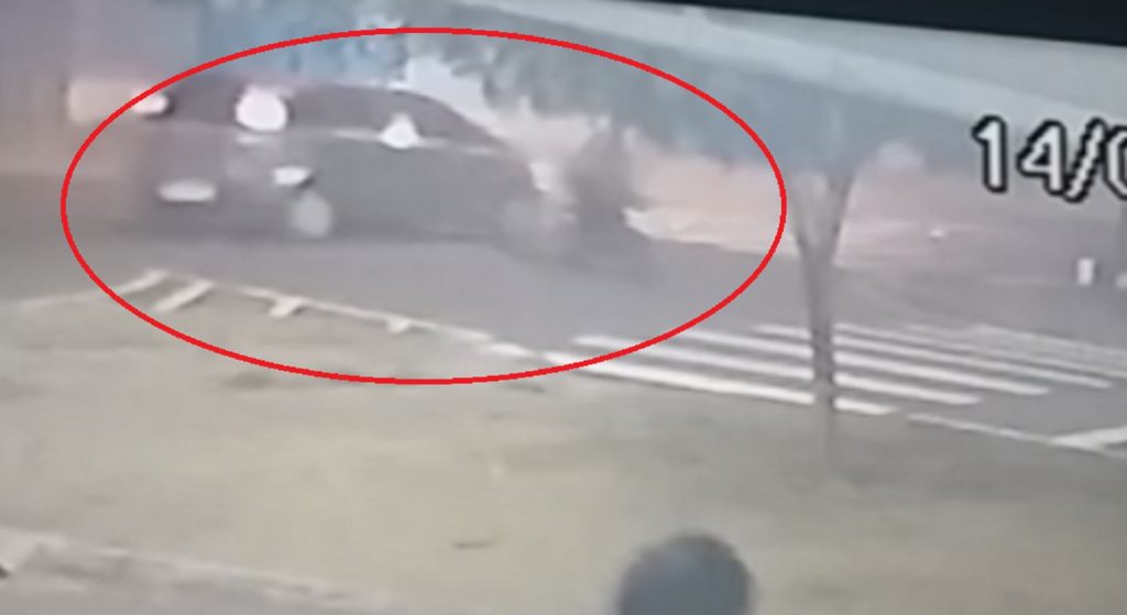 XIV de Novembro: Colisão que deixou jovem em estado grave é registrada por câmera de segurança; Veja o vídeo