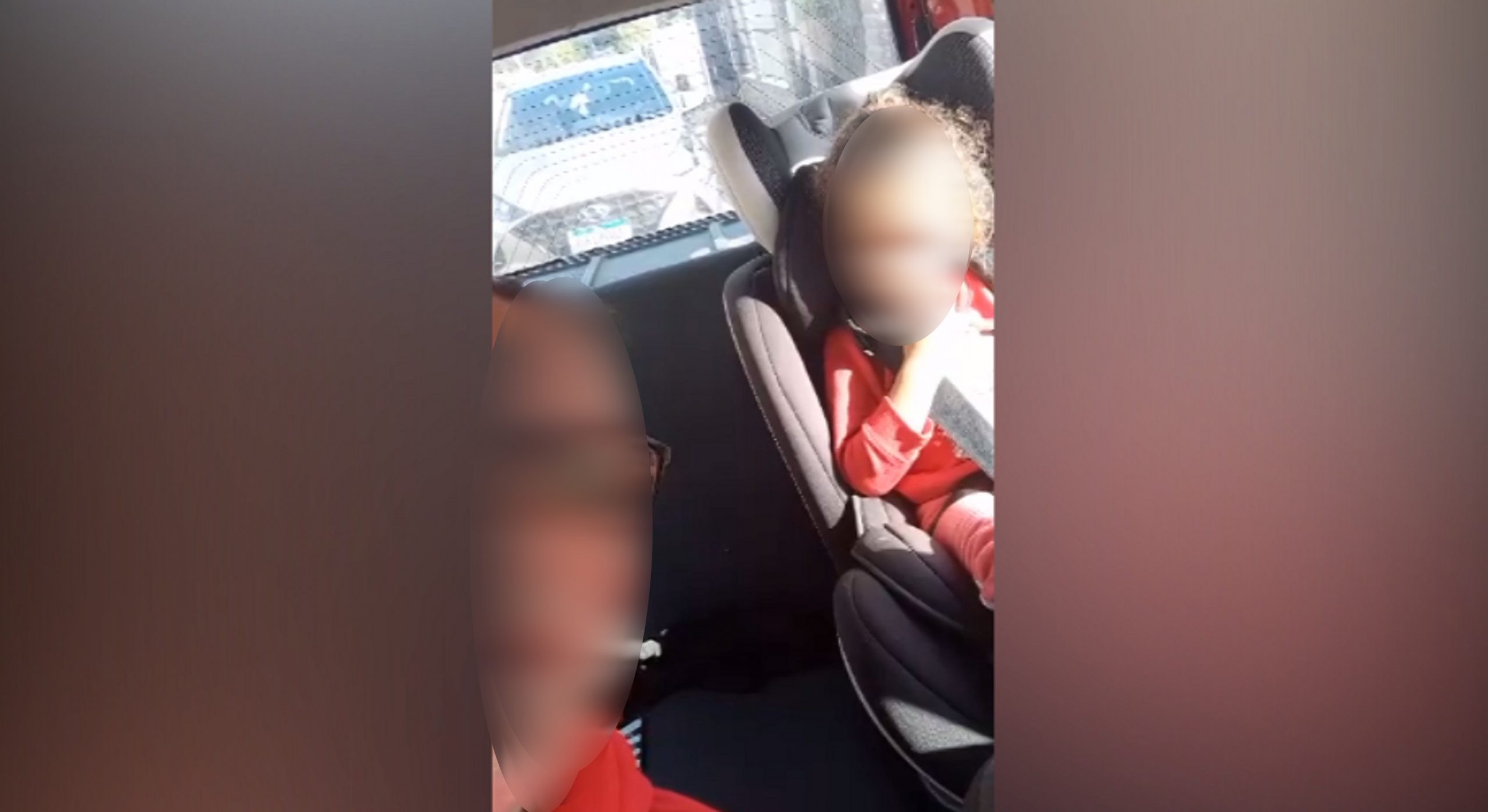 “Vamo se matar filha”: antes de grave acidente, mãe faz filha se despedir do pai Imagem referente a “Vamo se matar filha”: antes de grave acidente, mãe faz filha se despedir do pai