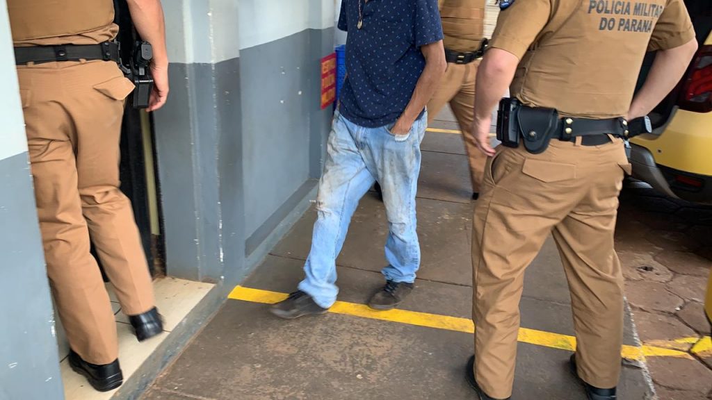 Homem de 30 anos é detido pela PM de acordo com a Lei Maria da Penha