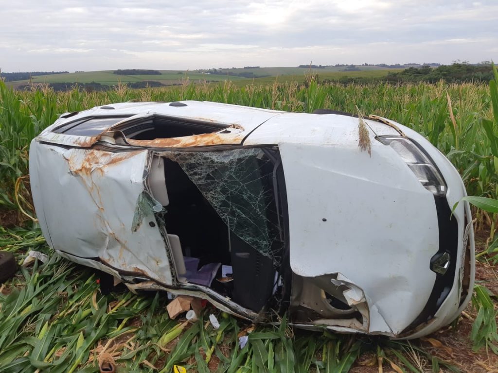 Segundo a PRF, motorista que morreu após capotar veículo na BR-467 não usava o cinto de segurança