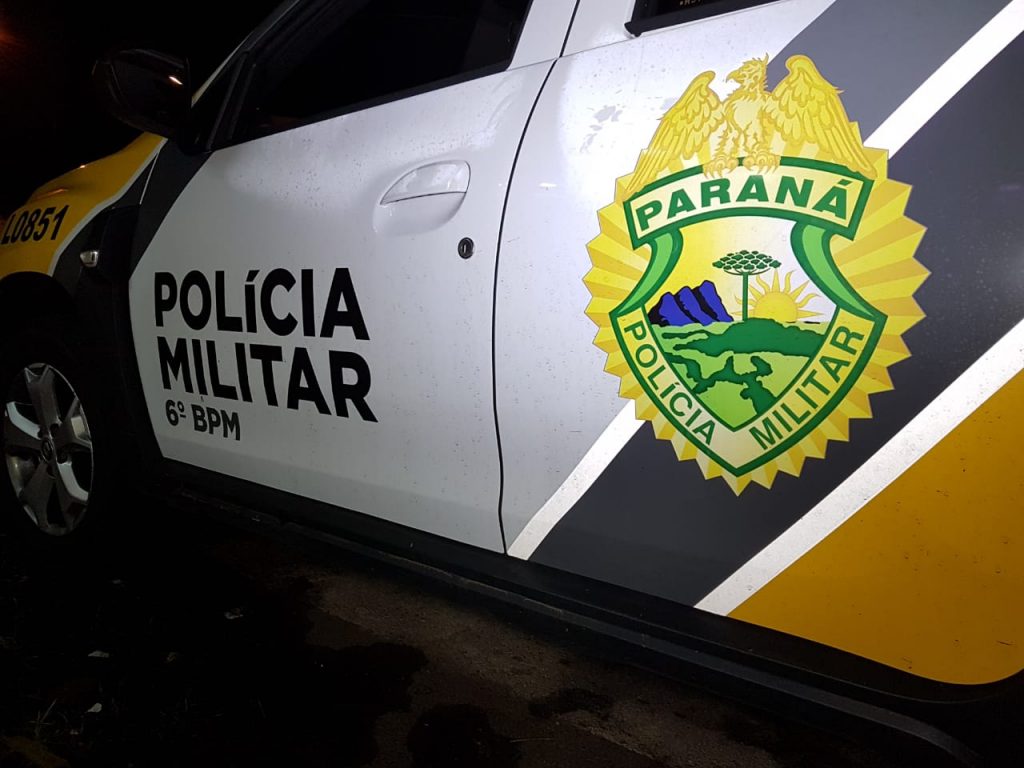 Homens armados rendem família e deixam moradores amarrados, na Rua Adolfo Garcia
