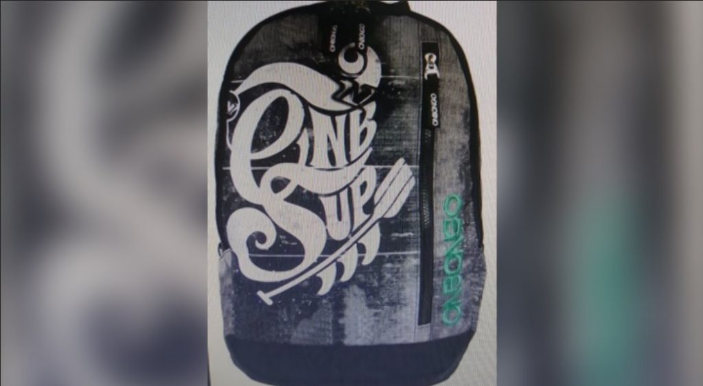 Internauta extravia mochila com roupas e itens de higiene pessoal; oferecida recompensa a quem localizá-la e devolvê-la