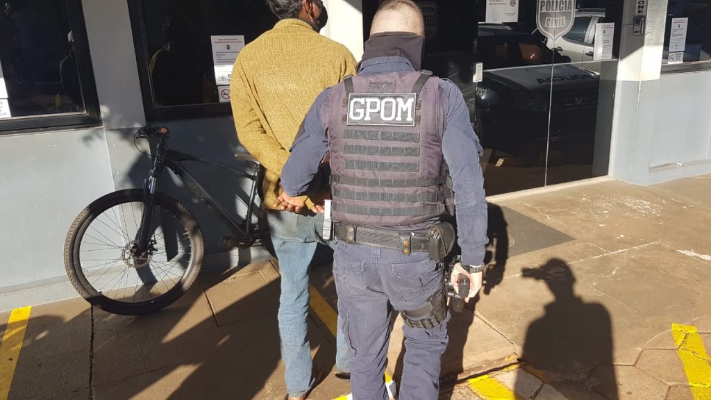 Homem é detido pela GPOM da Guarda Municipal e bicicleta é recuperada