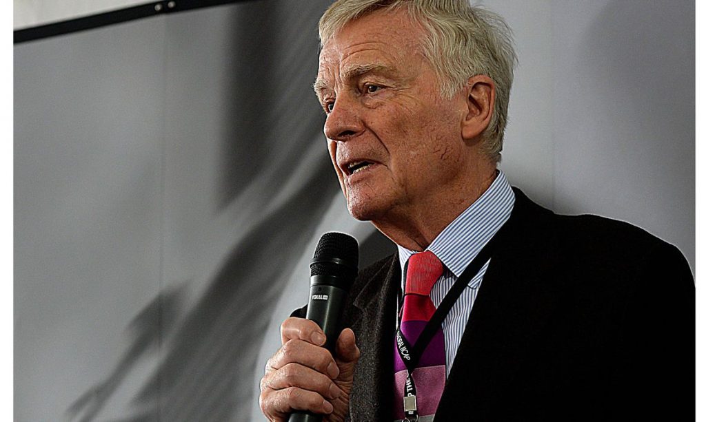 Ex-presidente da Fórmula 1 Max Mosley morre aos 81 anos