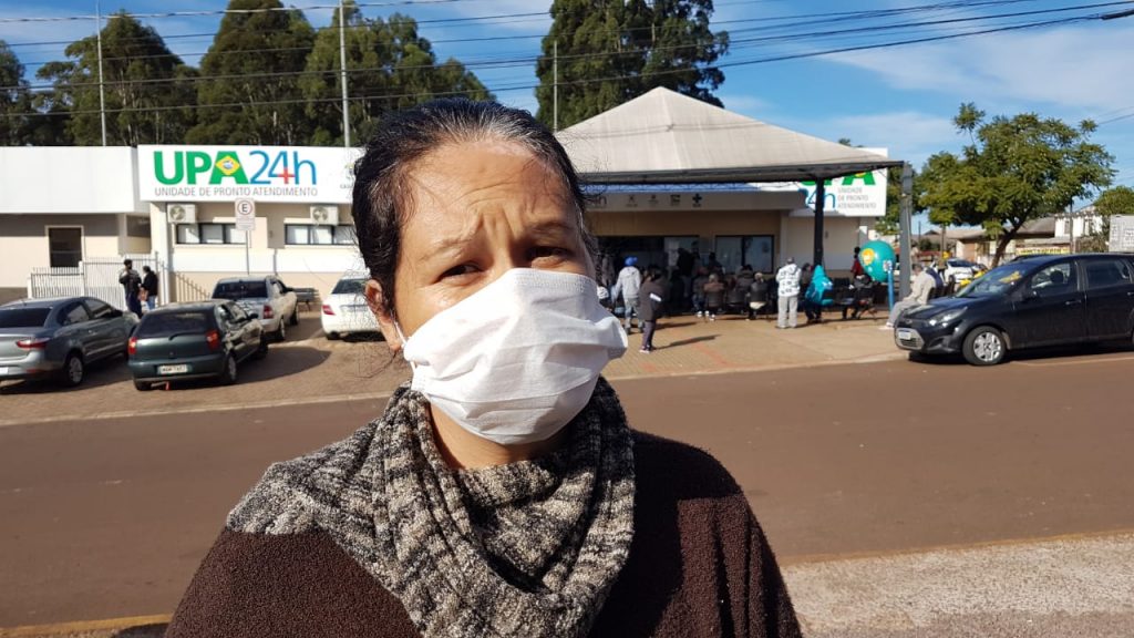 Com a mãe internada na UPA Brasília e quadro clínico se agravando, mulher clama por transferência e cirurgia