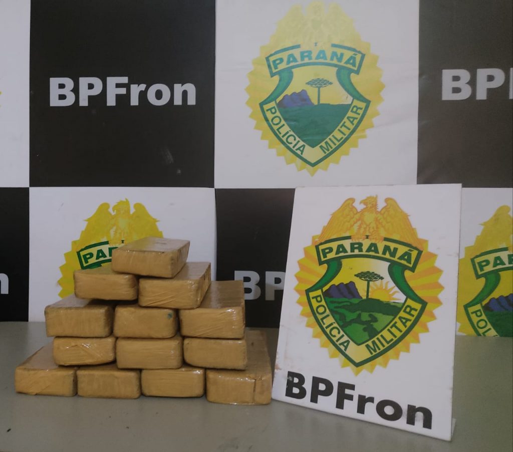 BPFron apreende 12,3 kg de maconha em ônibus durante a Operação Hórus em Guaíra