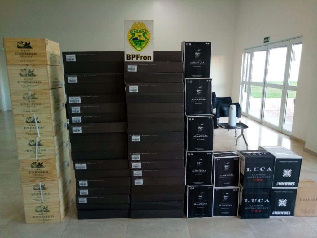 BPFron apreende bebidas contrabandeadas e recupera veículo em Ampére