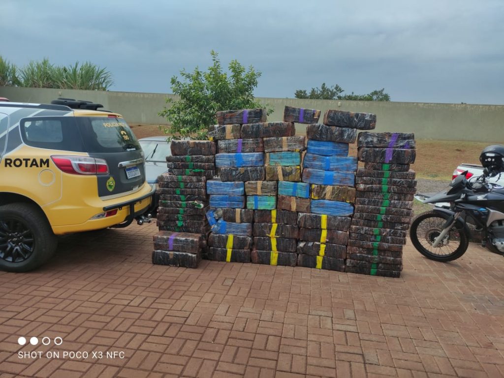 PM apreende mais de uma tonelada de maconha em ação que iniciou em Diamante D’Oeste e terminou em Santa Helena