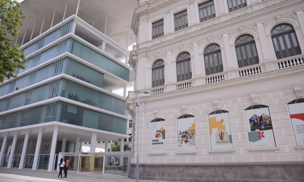Exposição traz obras históricas e contemporâneas no MAR