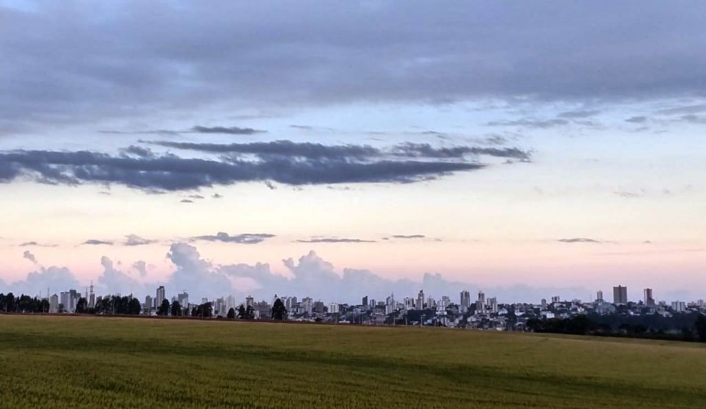 Domingo deve ser ensolarado com máxima de 23°C em Cascavel