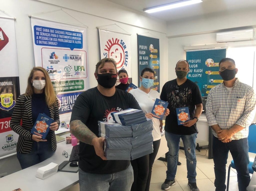 Semppro recebe material preventivo sobre álcool e outras drogas Semppro recebe material preventivo sobre álcool e outras drogas
