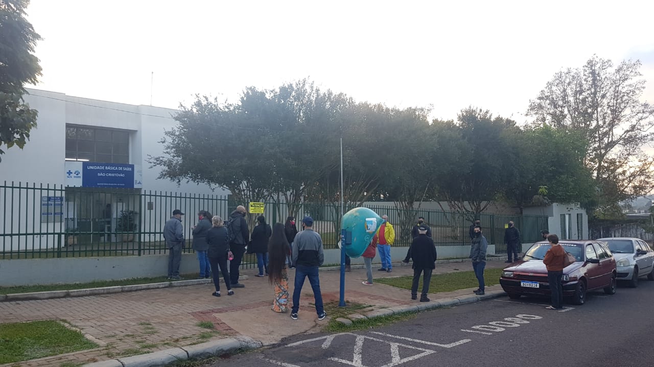Covid-19: Continua a imunização nas UBSs para pessoas com deficiência permanente acima de 55 anos