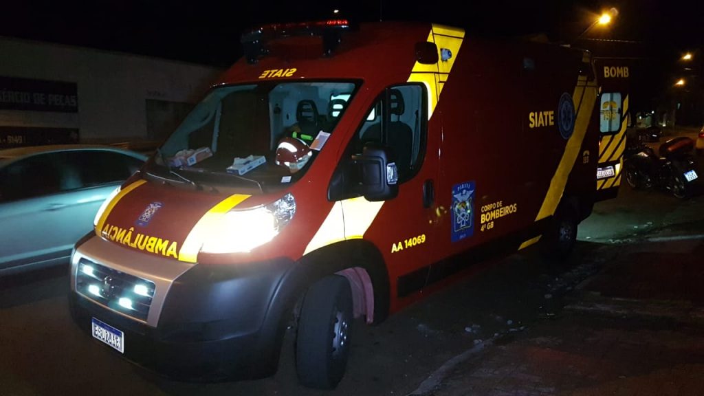 Homem ferido em acidente vai para casa e aciona socorro do Siate no Bairro Universitário Homem ferido em acidente vai para casa e aciona socorro do Siate no Bairro Universitário