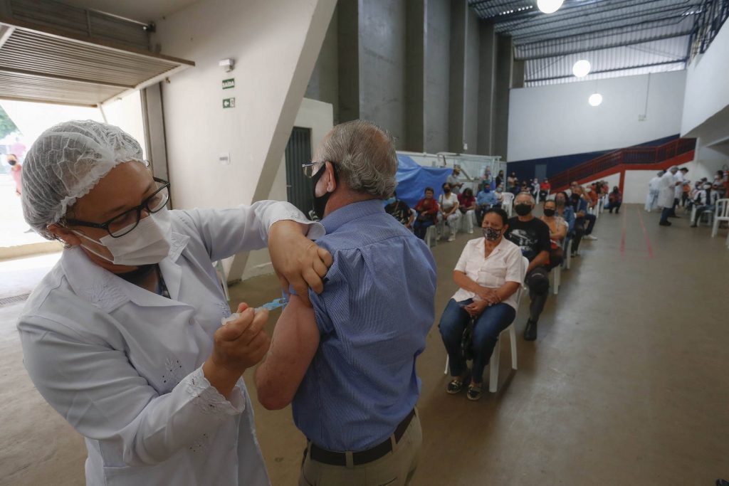 Paraná passará a incorporar no Vacinômetro estadual os dados do sistema federal