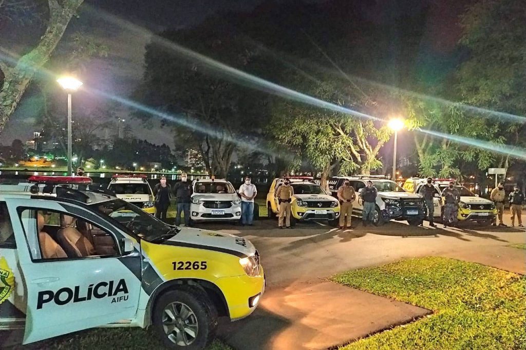 Ação Integrada de Fiscalização Urbana fecha estabelecimento em Curitiba