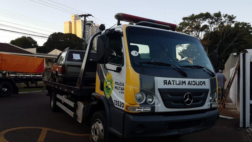 Choque recupera Parati com alerta de furto; Veículo estava em matagal na BR-163