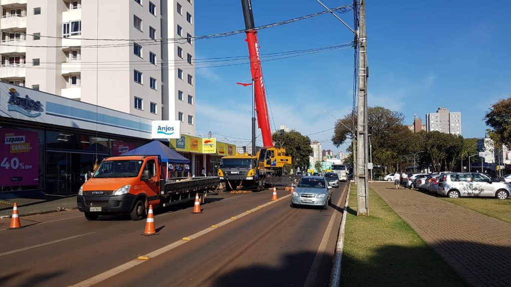 Atenção! Trecho da Avenida Brasil está bloqueado neste sábado