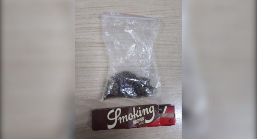 Homem flagrado com maconha e encaminhado pela PM ao Fórum