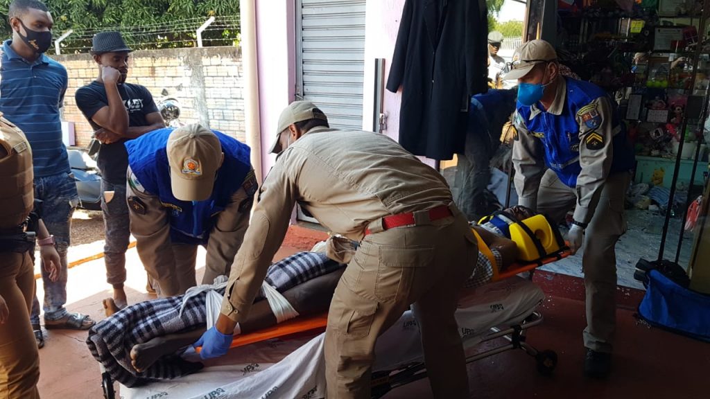 Confusão na Rua JK termina com homem agredido e equipes do Siate e PM mobilizadas