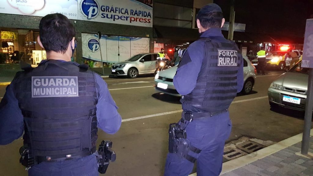 Fiscalização à estabelecimentos comerciais referente ao decreto em vigor é realizada em Cascavel