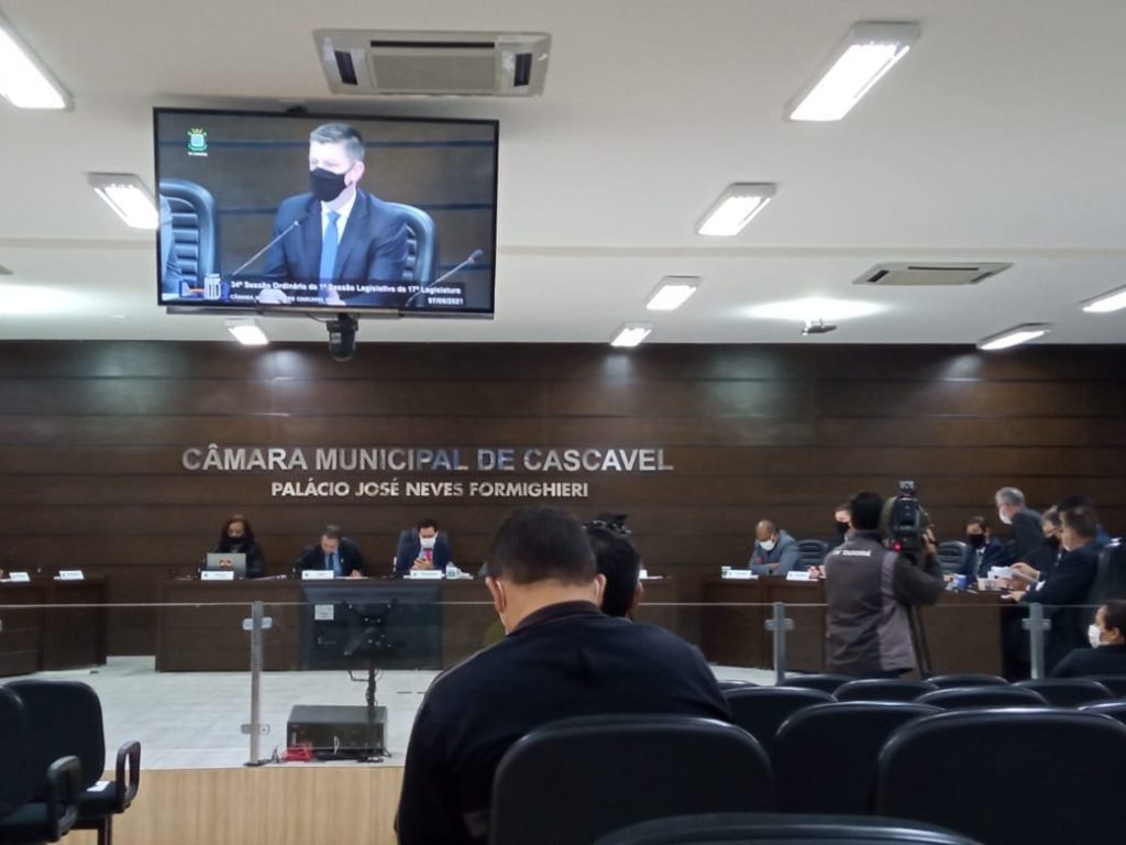 Separação da pasta do Esporte e Cultura passa na primeira votação da Câmara