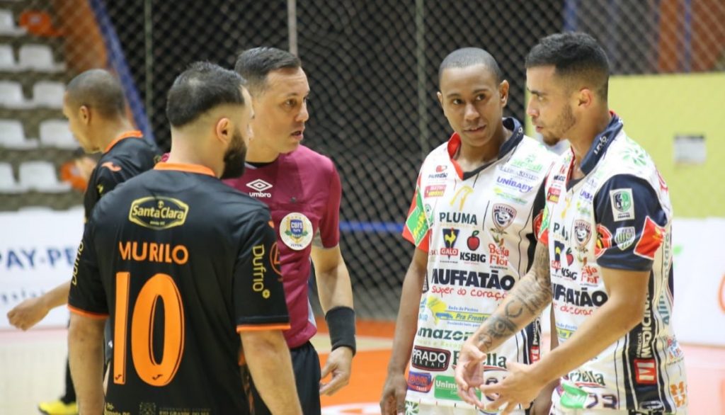 Cascavel Futsal enfrenta nesta noite o Joinville, em Santa Catarina, pela Liga Nacional