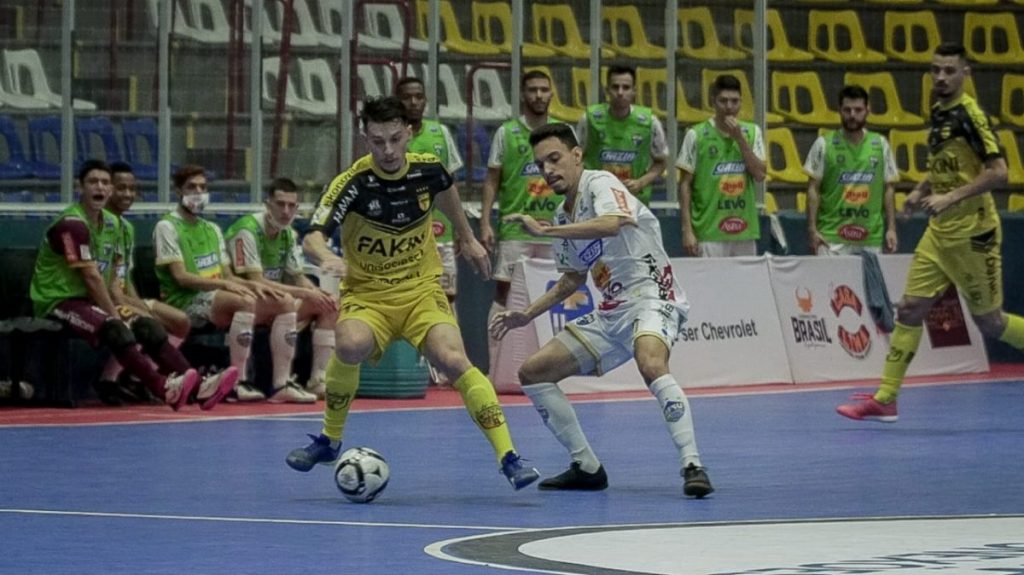 Umuarama e Jaraguá empatam e seguem sem vencer na Liga Nacional de Futsal