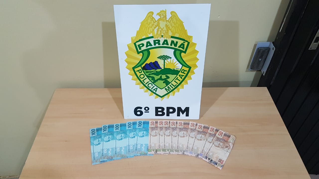 Jovem de 18 anos é flagrado com quase R$ 1.000,00 em notas falsas no Conjunto Riviera Imagem referente a Jovem de 18 anos é flagrado com quase R$ 1.000,00 em notas falsas no Conjunto Riviera